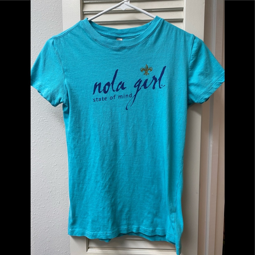 🩵⚜️Next Level Apparel • NOLA girl t-shirt • M • GUC